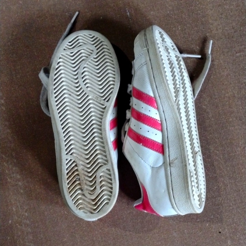 Shoes - Picture 2 of 3